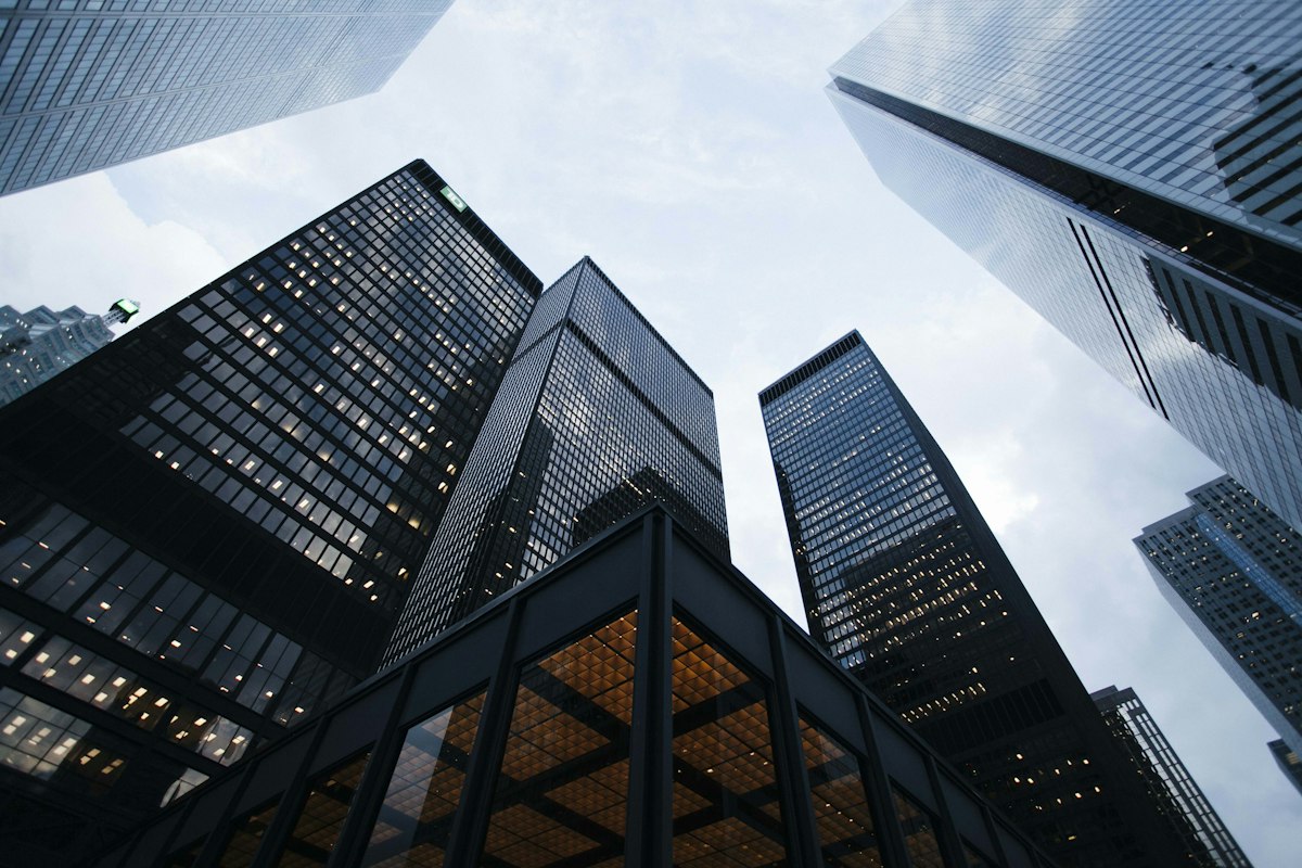 UK Economy Grows 0.1% in August in Surprise Sign of Resilience